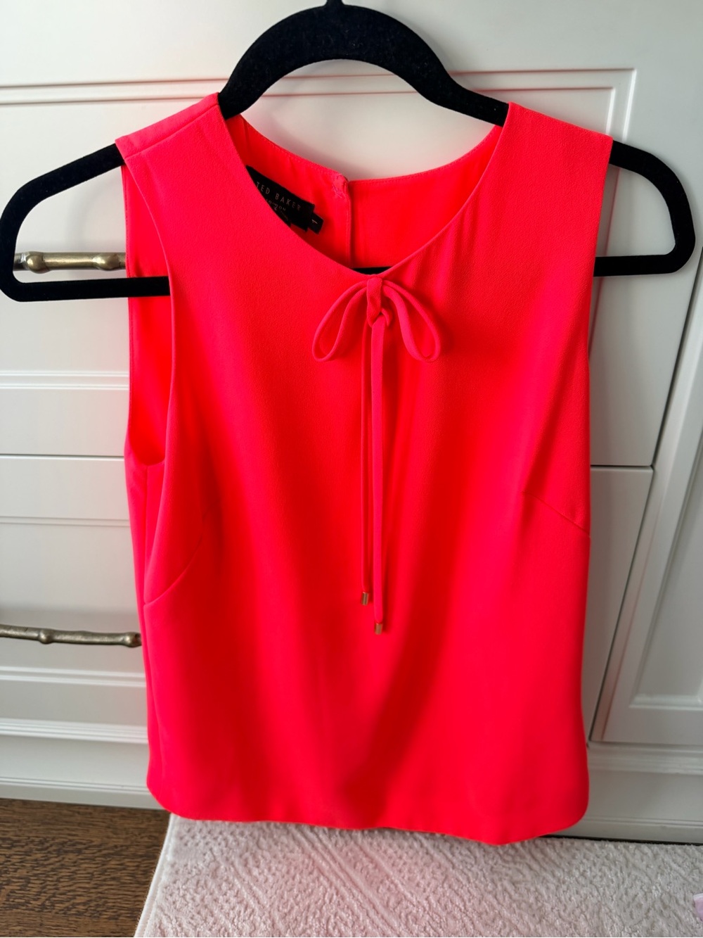 TED BAKER LONDON Bright Pink Sleeveless Bow Tie Blouse Top Womens SZ Extra Small